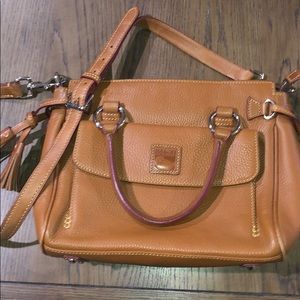Dooney and Bourke bag never worn like brand new